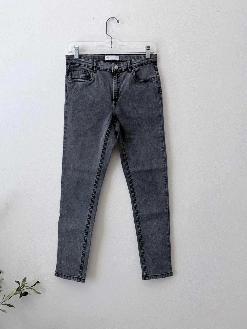 Zara black wash jeans (like new)
